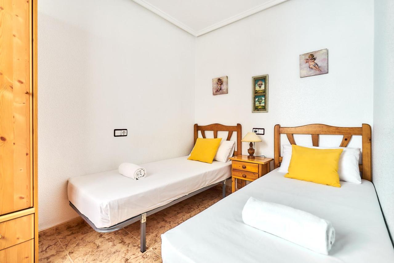 Espanhouse David 2 Bedroom Apartment Torrevieja With Pool Exteriör bild